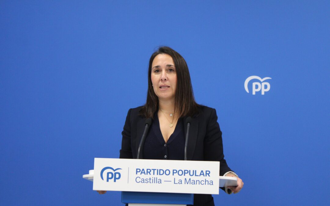 Hernández lamenta que el PSOE de Page no diferencie gobierno de partido y la portavoz de la Junta utilice medios públicos para publicitar las propuestas que llevarán los socialistas al Congreso Federal