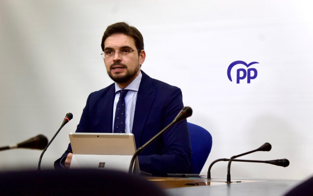 Serrano lamenta que CMM no retransmitiese la ausencia de Page en el debate sobre la DANA