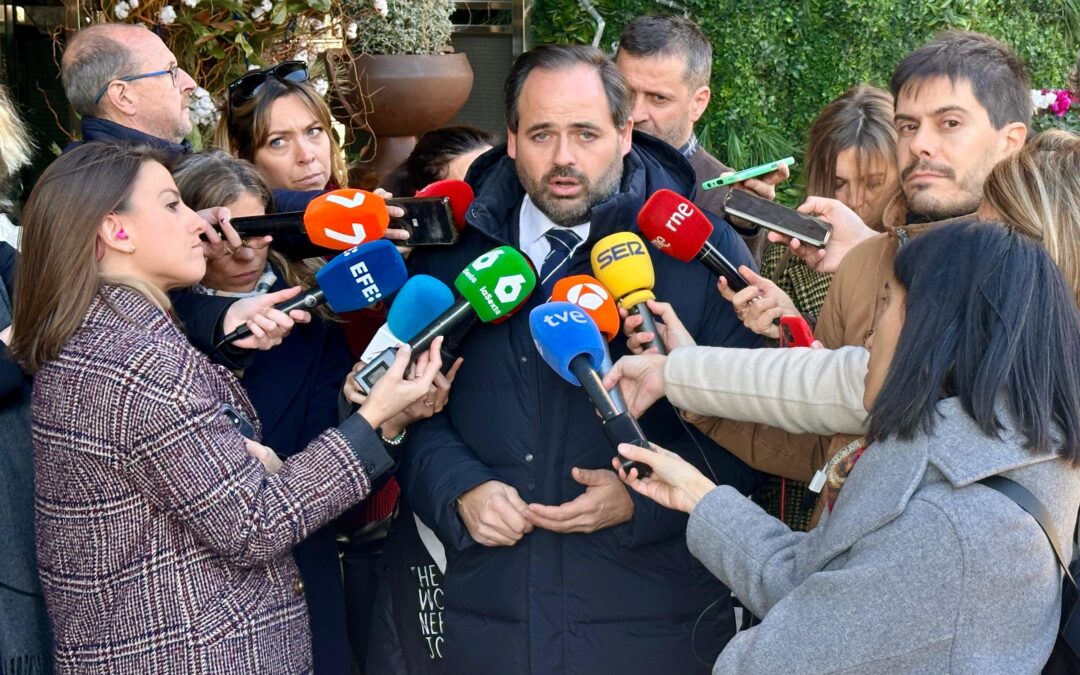 Núñez reivindica que acabe cuanto antes el “delirio provocado por Sánchez” y pide colaboración a Page para que el sanchismo deje de ser una realidad de corrupción