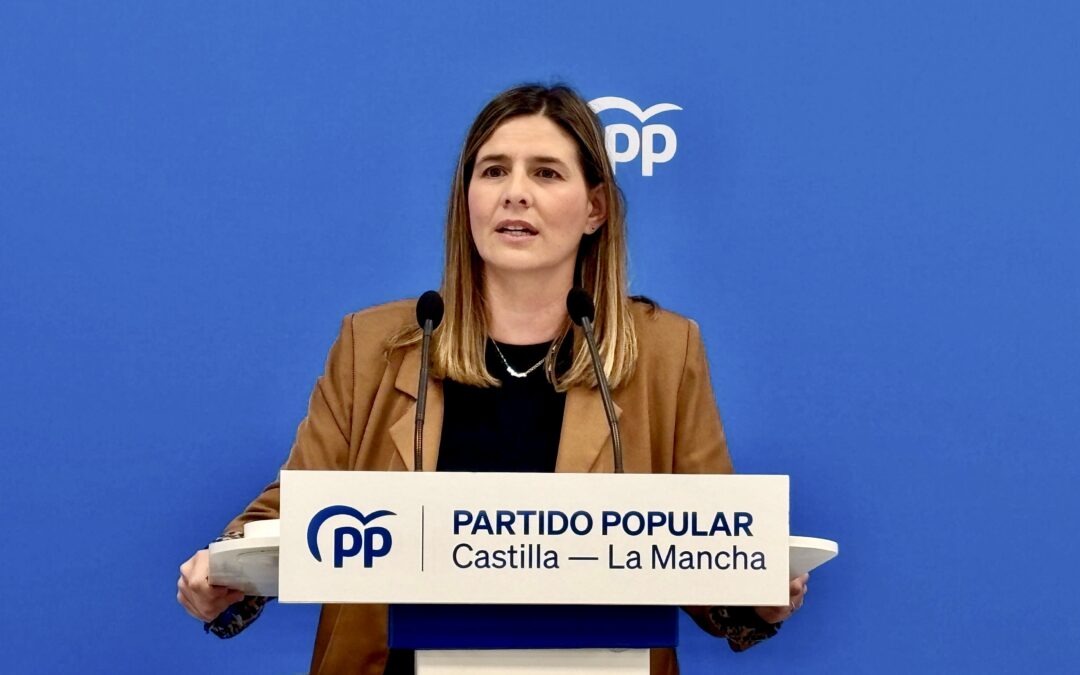 Agudo compara el “crecimiento fabuloso” de la economía de la región del que habla Page con los “brotes verdes” de Zapatero o la economía que va “como un cohete” de Sánchez