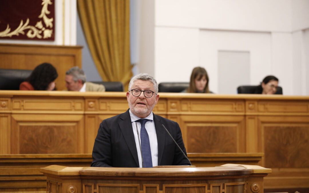 Redondo defiende la continuidad de la central nuclear de Trillo por seguridad energética, empleo y cohesión territorial