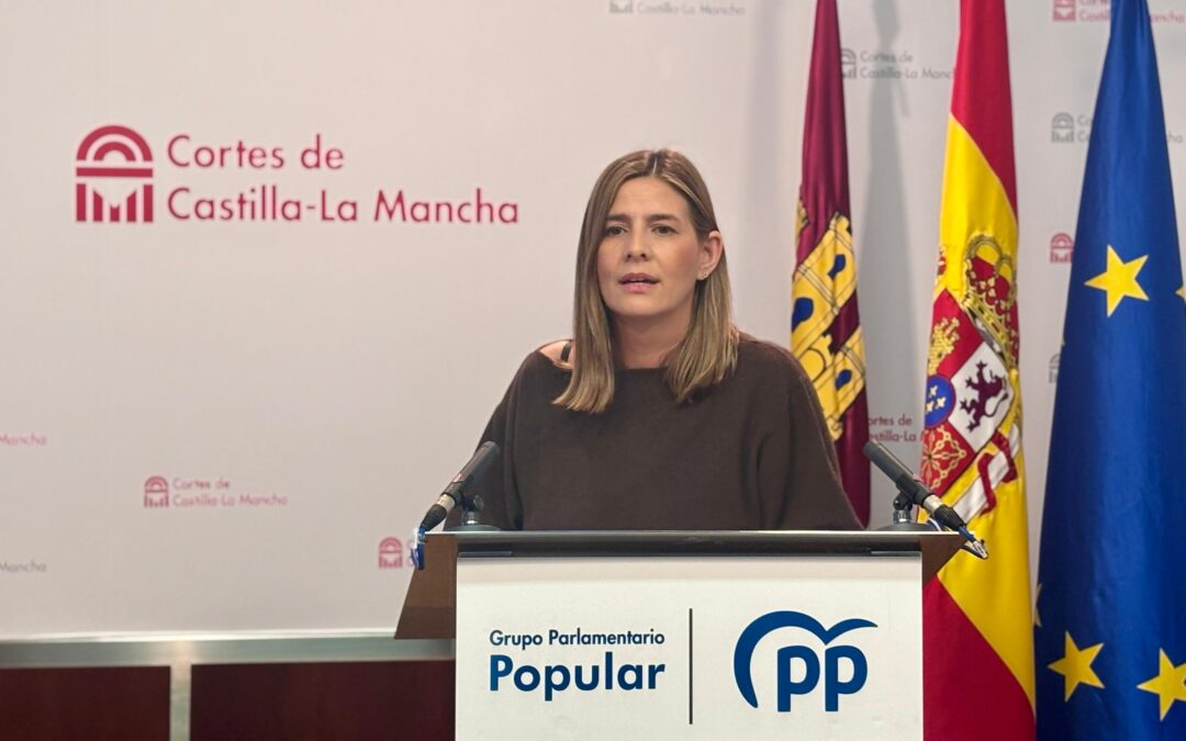 Agudo afirma que Page hizo pasar “bochorno” a los castellanomanchegos al fingir en televisión indignación con el Gobierno de Sánchez siendo quien lo sostiene con sus votos