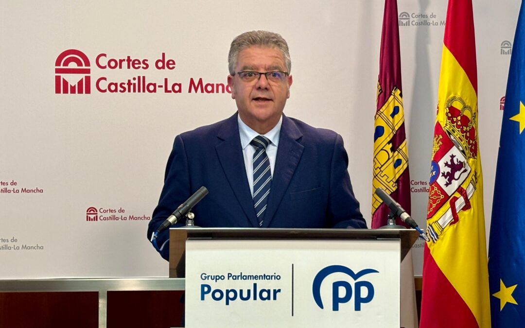 Moreno denuncia el uso “partidista y torticero” de la urgencia parlamentaria en la Ley de Ordenación del Servicio Farmacéutico