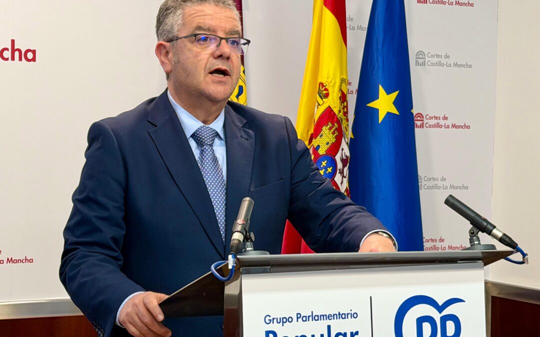 Moreno resalta que Page ha votado 61 veces en contra de recuperar la carrera profesional a lo largo de sus tres legislaturas