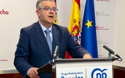 Moreno resalta que Page ha votado 61 veces en contra de recuperar la carrera profesional a lo largo de sus tres legislaturas