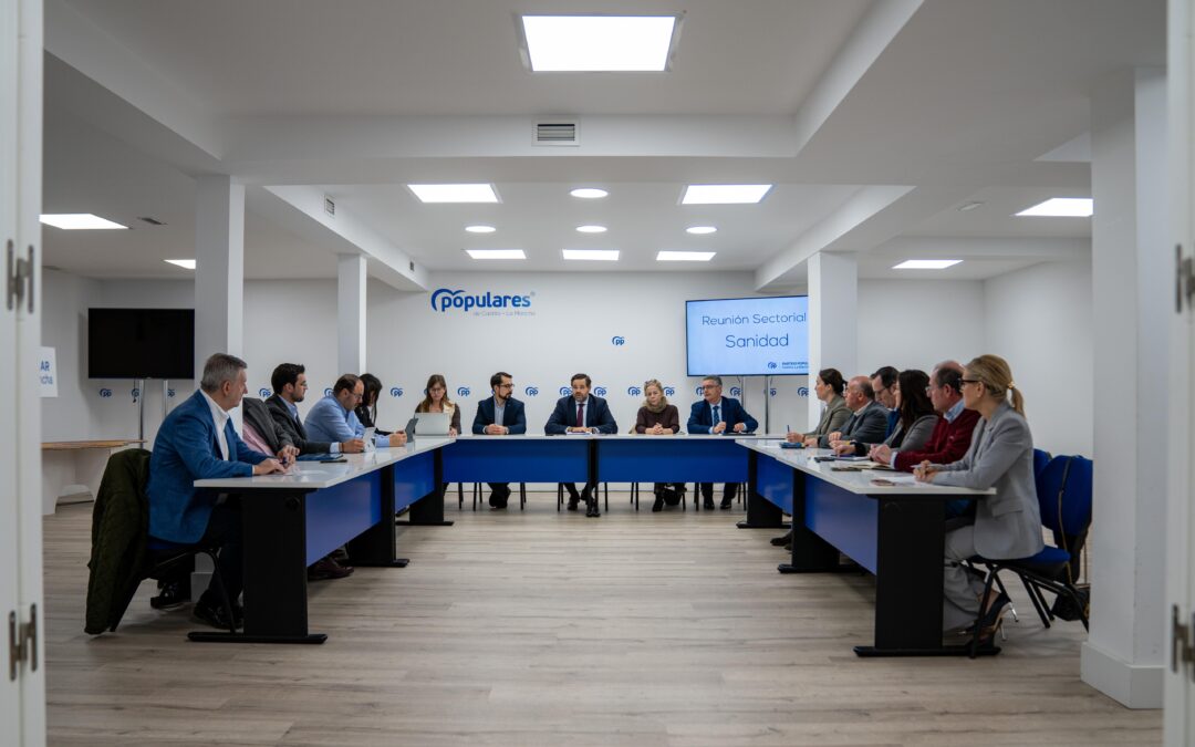 Núñez acusa a Page de “dar la espalda” a Castilla-La Mancha al bloquear la recuperación de la Carrera Profesional Sanitaria: “Es un ataque directo a la dignidad de los sanitarios”