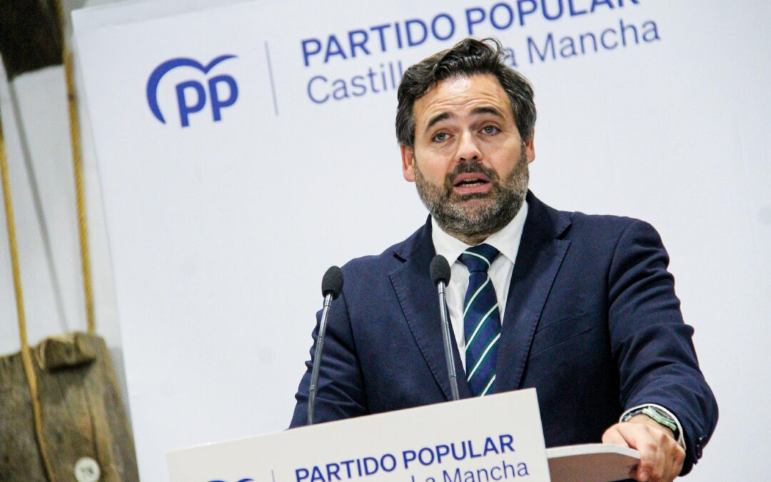 Núñez critica que Page apoye a Montero en la campaña de las andaluzas ya que es “la responsable del modelo de financiación singular para Cataluña”