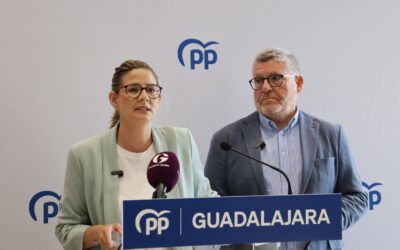 El PP mantiene que no se puede llamar inclusión a obligar a las familias a esperar o desplazarse y exige soluciones urgentes