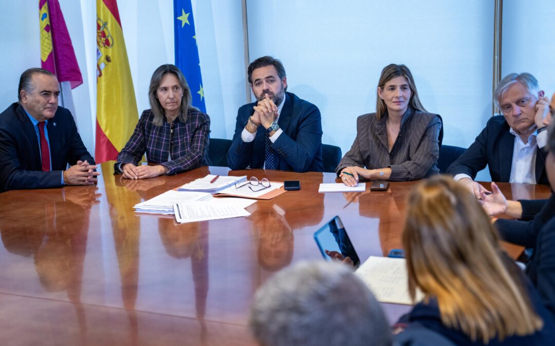 Núñez  reclama a Page que apoye el plan de infraestructuras del PP para modernizar Castilla-La Mancha y acabar con años de proyectos pendientes